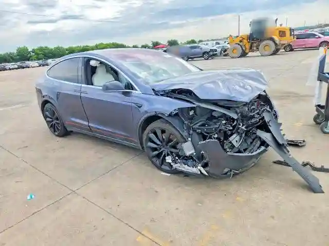 5YJXCBE28MF323229 2021 TESLA MODEL X-3