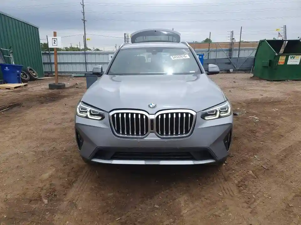 5UX53DP09R9V84688 2024 BMW X3-4