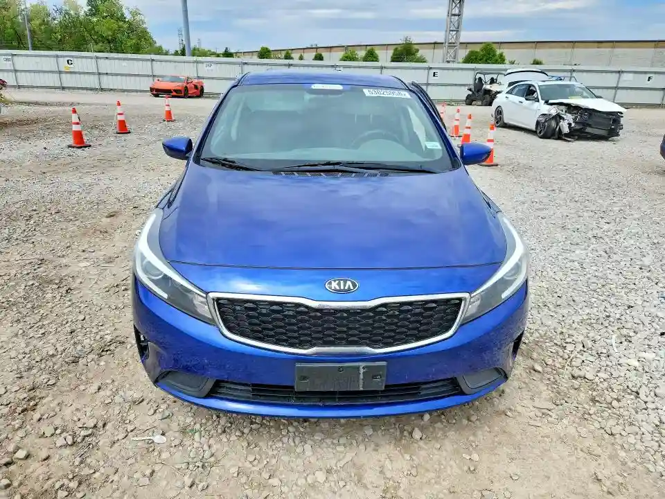 3KPFK4A77HE064787 2017 KIA FORTE-4
