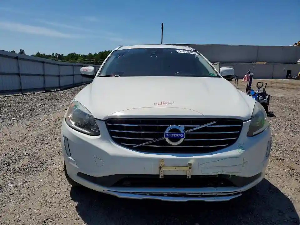 YV4612RK5F2719228 2015 VOLVO XC60-4