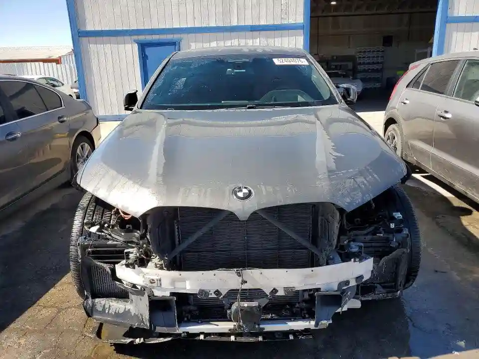 5YMCY0C00N9J89115 2022 BMW X6-4