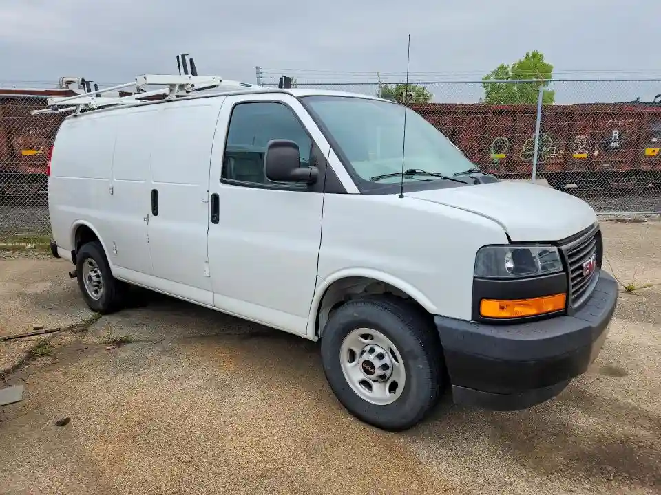 1GTW7AFP9P1115183 2023 GMC SAVANA-3