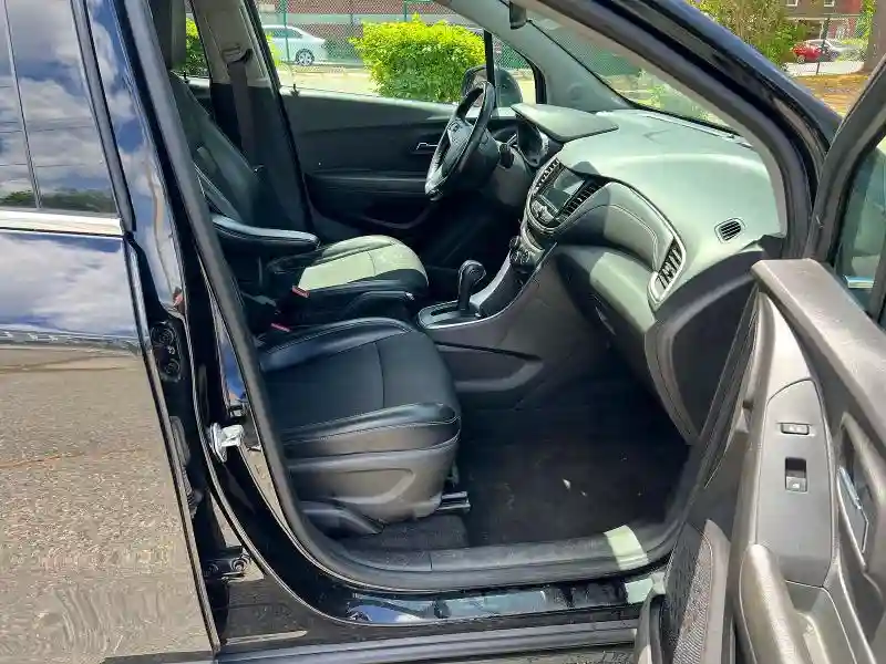 KL7CJPSB4KB921482 2019 CHEVROLET TRAX-4