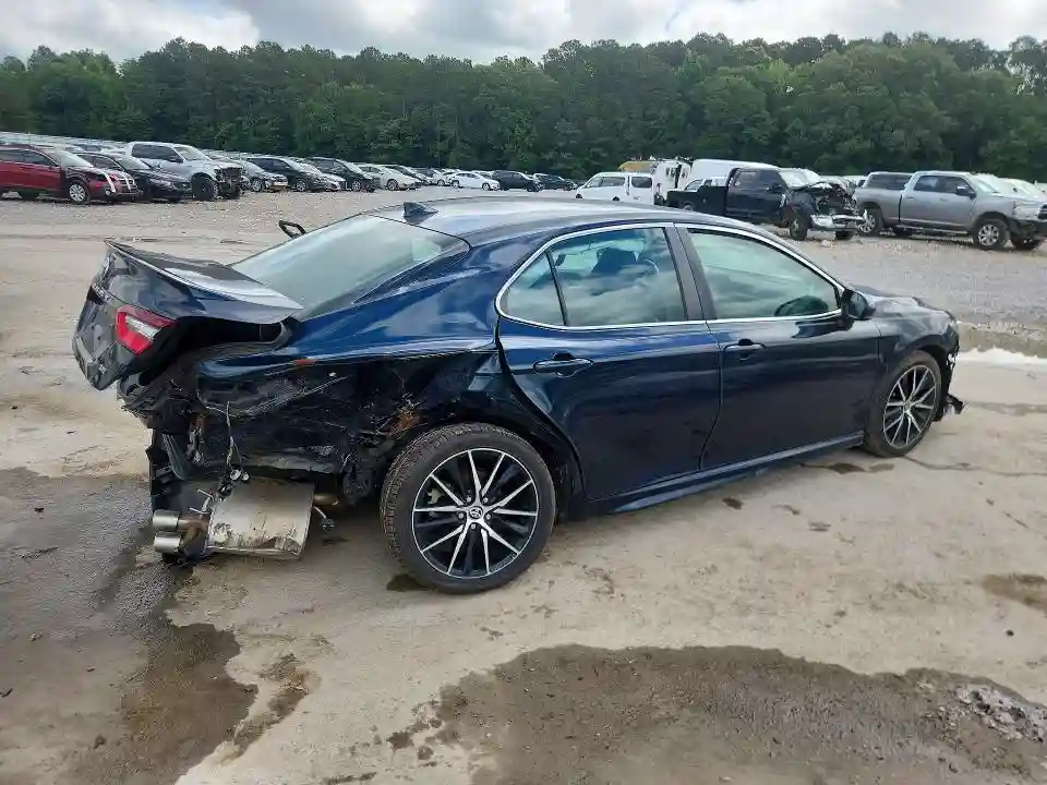 4T1G11AK7MU568354 2021 TOYOTA CAMRY-2
