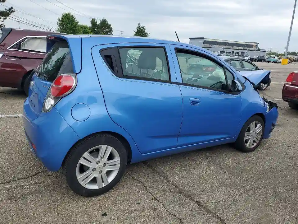 KL8CD6S98FC751265 2015 CHEVROLET SPARK-2