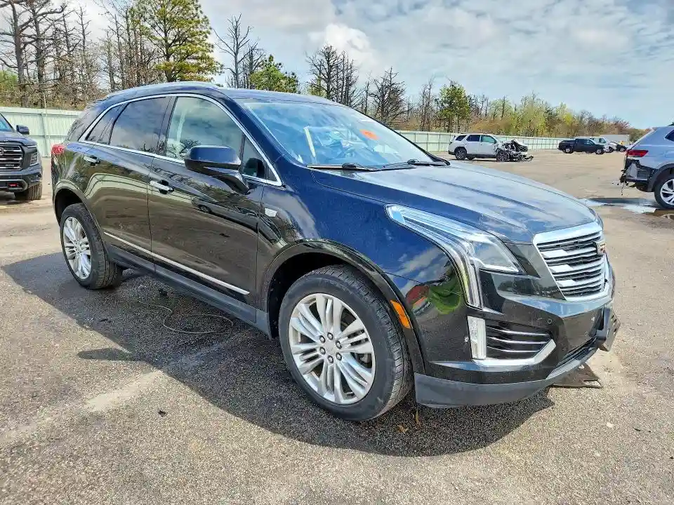 1GYKNFRS8JZ236548 2018 CADILLAC XT5-3