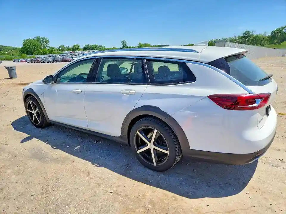 W04GV8SX5J1149504 2018 BUICK REGAL-1