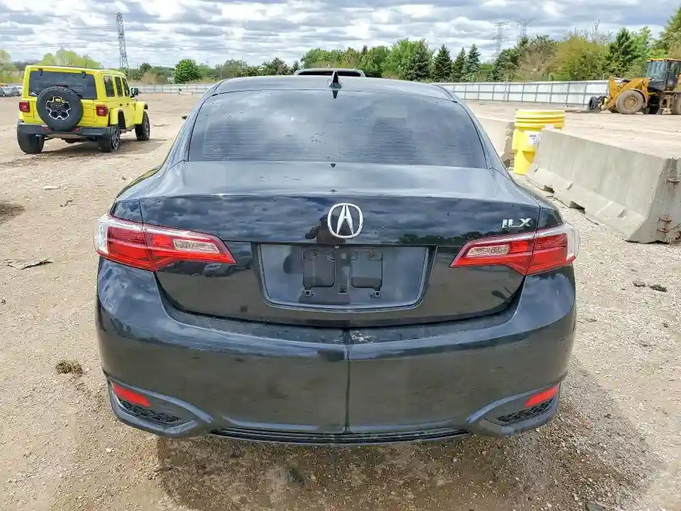 19UDE2F39JA005369 2018 ACURA ILX-5
