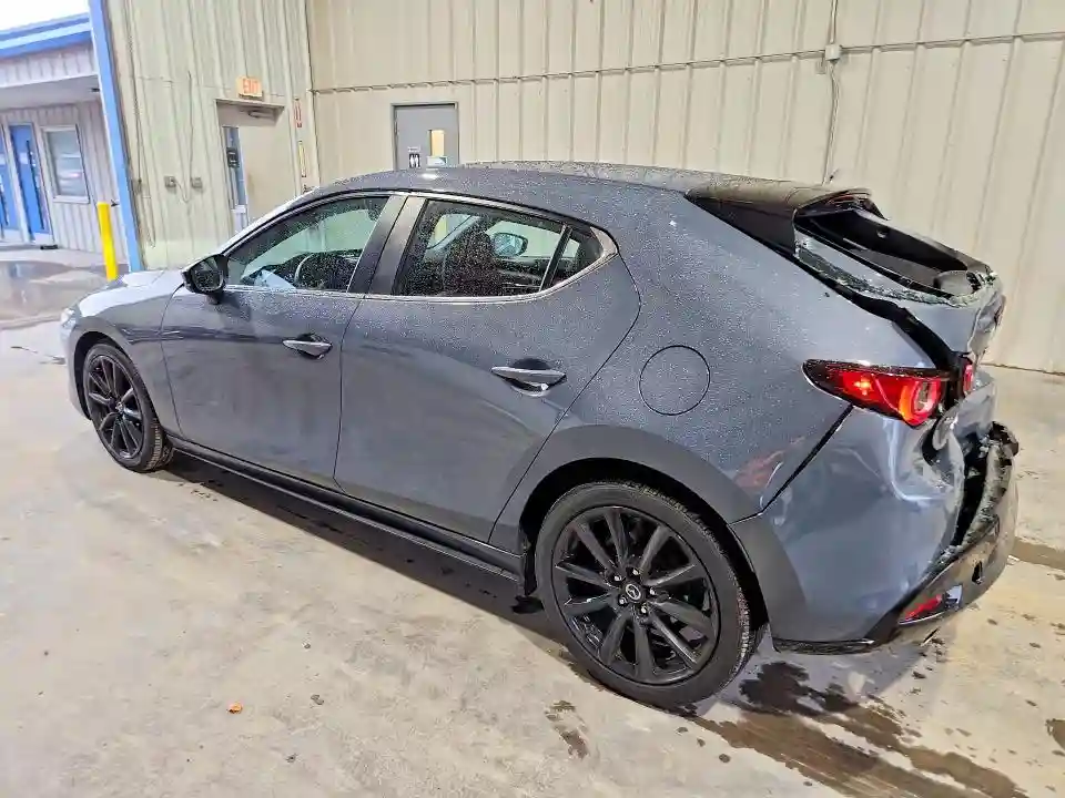 JM1BPBLM5R1709965 2024 MAZDA 3-1