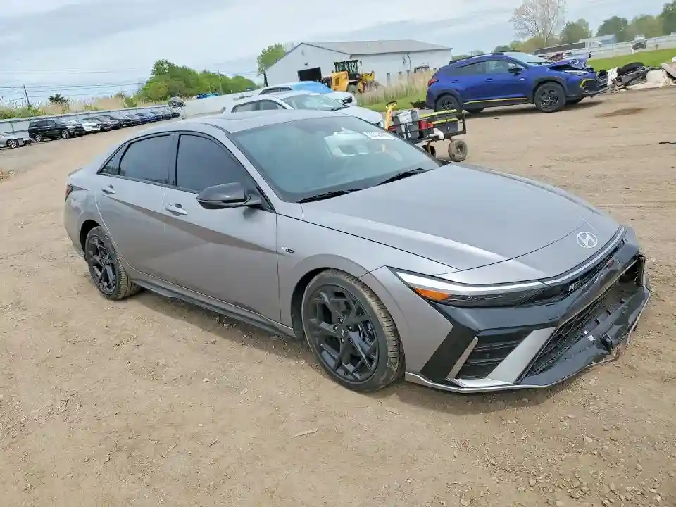 KMHLR4DF8SU061659 2025 HYUNDAI ELANTRA-3