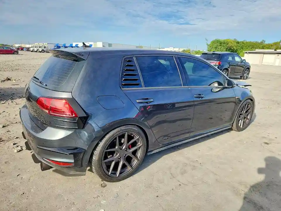 3VW4T7AU3FM009877 2015 VOLKSWAGEN GTI-2