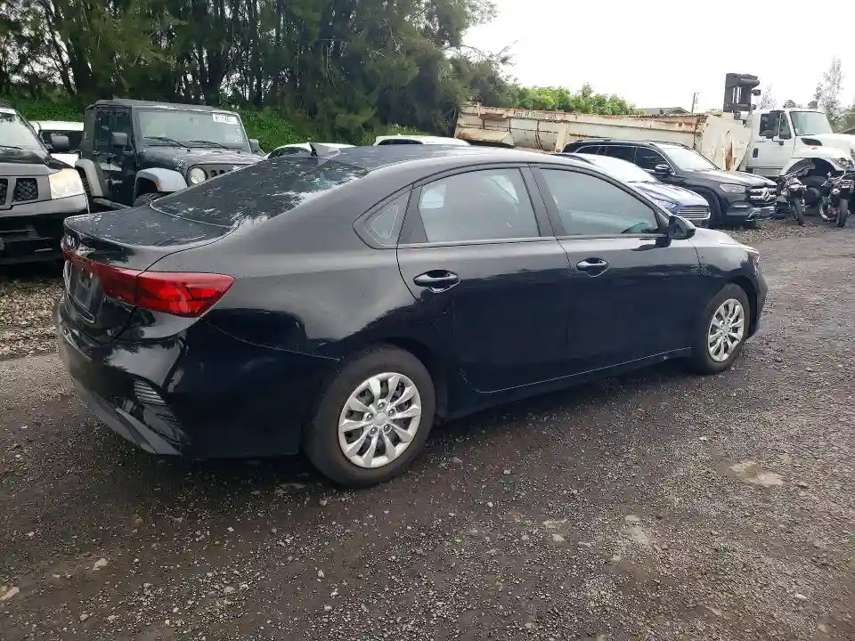 3KPF24AD8PE677411 2023 KIA FORTE-2