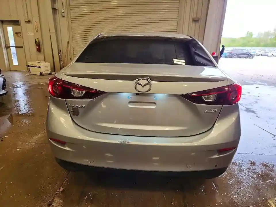 3MZBN1V3XJM200849 2018 MAZDA 3-5
