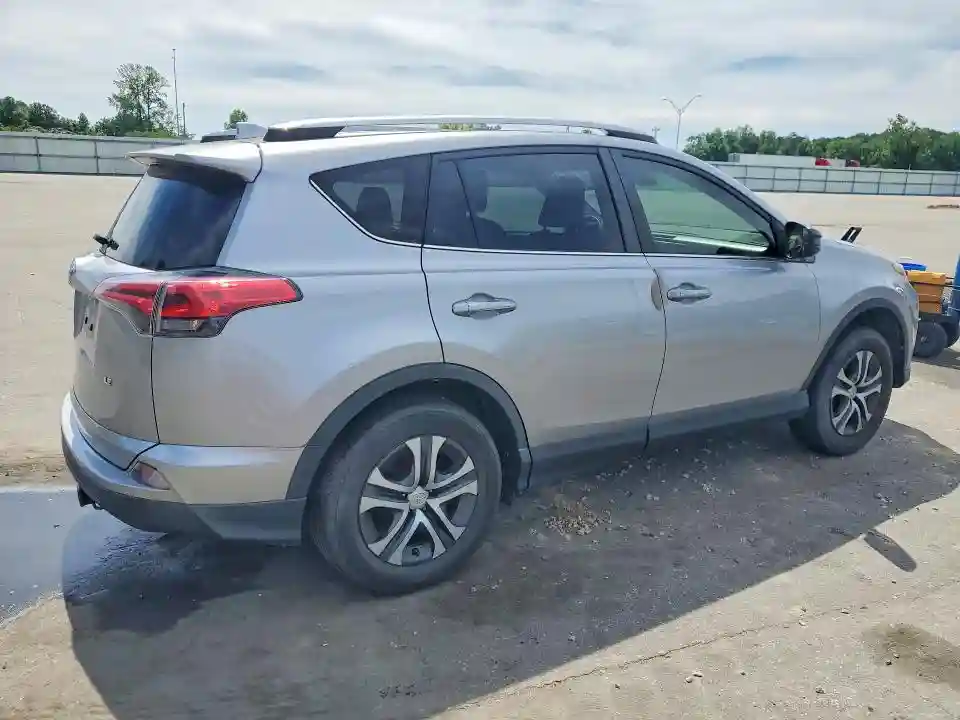 JTMZFREV7JD127319 2018 TOYOTA RAV4-2