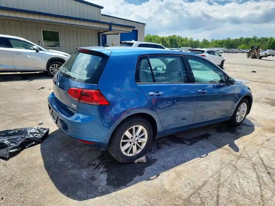 3VW217AUXFM064985 2015 VOLKSWAGEN GOLF-2