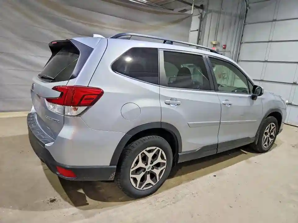 JF2SKAJC0LH443810 2020 SUBARU FORESTER-2