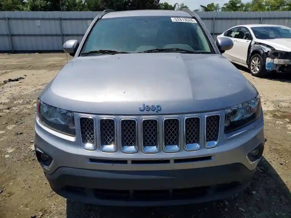 1C4NJCEAXHD125940 2017 JEEP COMPASS-4