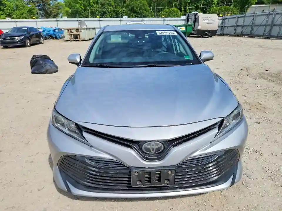 4T1B11HK5KU226589 2019 TOYOTA CAMRY-4