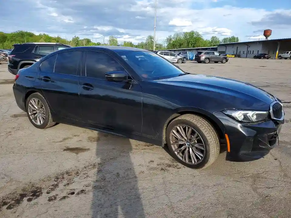 3MW89FF0XP8D02833 2023 BMW 3 SERIES-3
