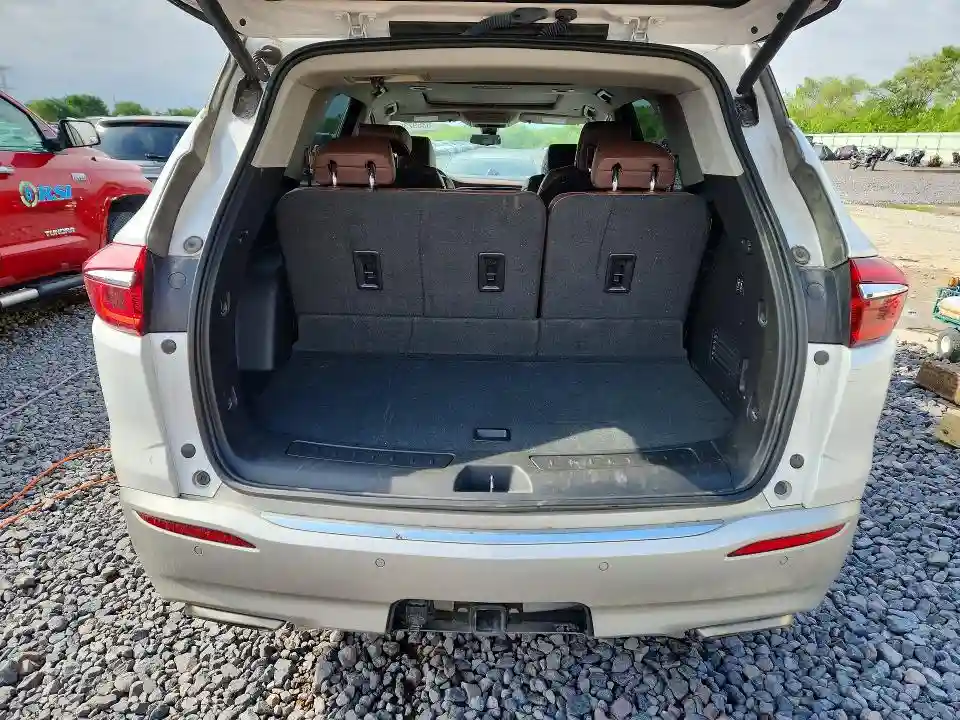 5GAERDKW9JJ257157 2018 BUICK ENCLAVE-5