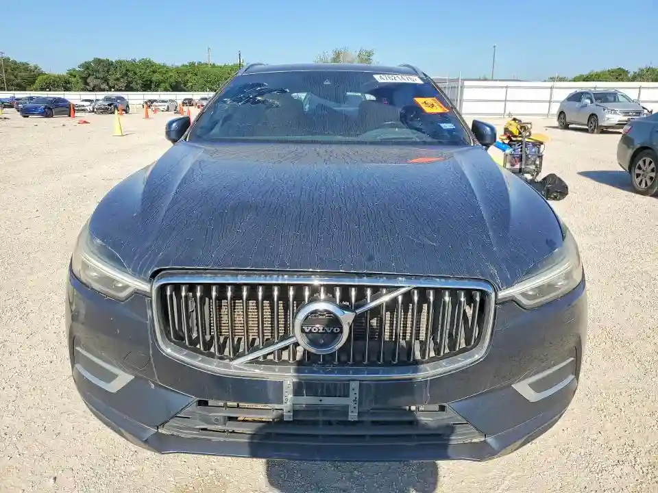 YV4102DL3L1424336 2020 VOLVO XC60-4
