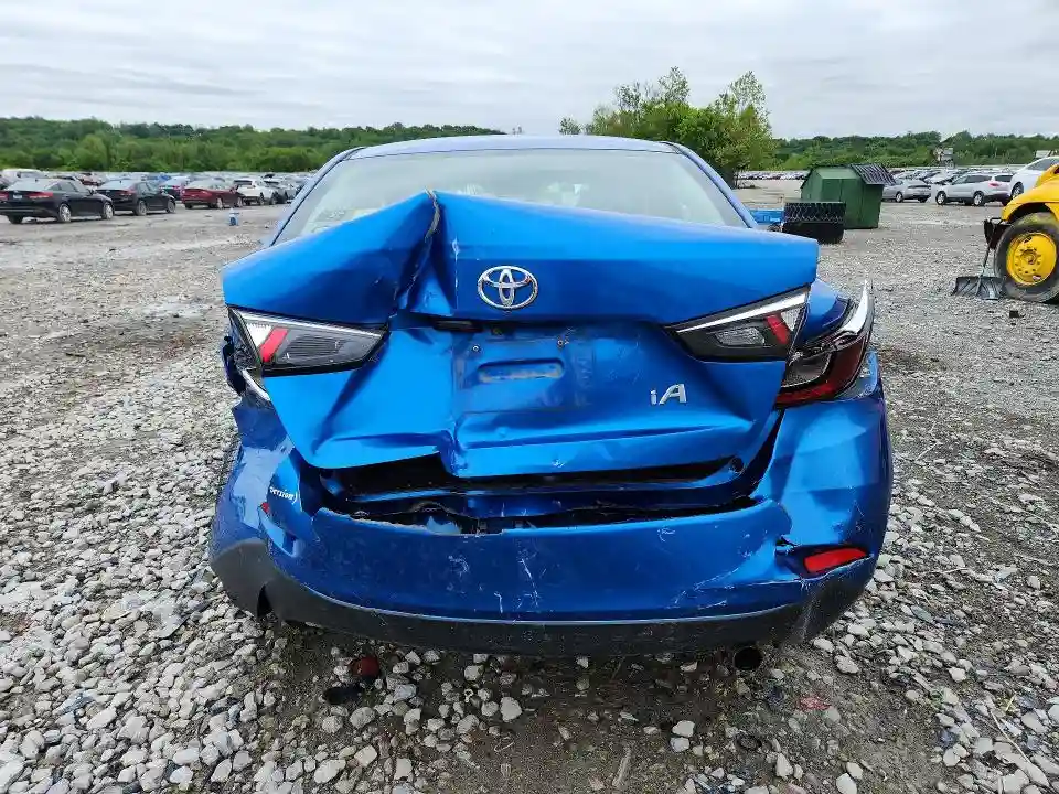 3MYDLBYV9HY185821 2017 TOYOTA YARIS-5