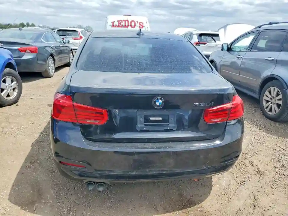 WBA8B9G54JNU96666 2018 BMW 3 SERIES-5