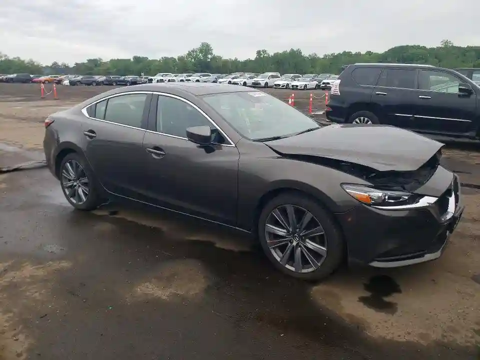 JM1GL1VM9J1315849 2018 MAZDA 6-3