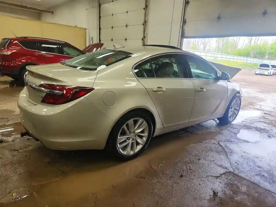 2G4GN5EX1F9296174 2015 BUICK REGAL-2