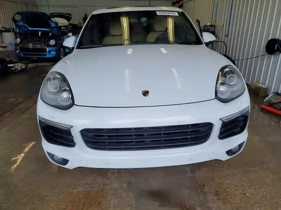 WP1AA2A22JKA07176 2018 PORSCHE CAYENNE-4