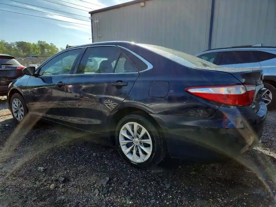 4T1BF1FK3HU687383 2017 TOYOTA CAMRY-1