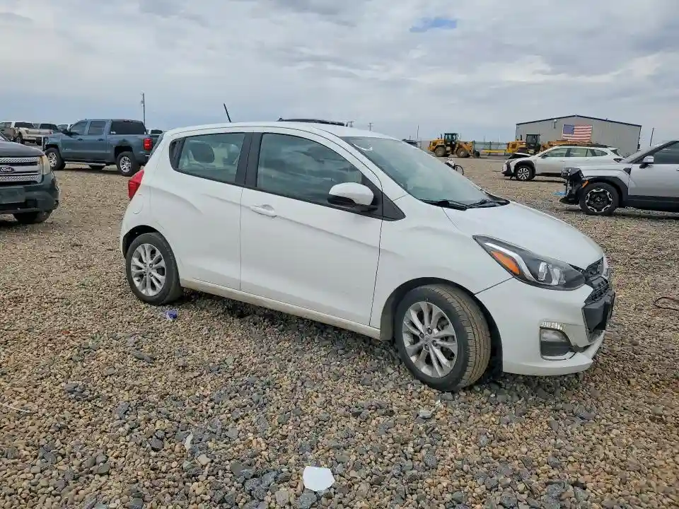 KL8CD6SA4LC418292 2020 CHEVROLET SPARK-3