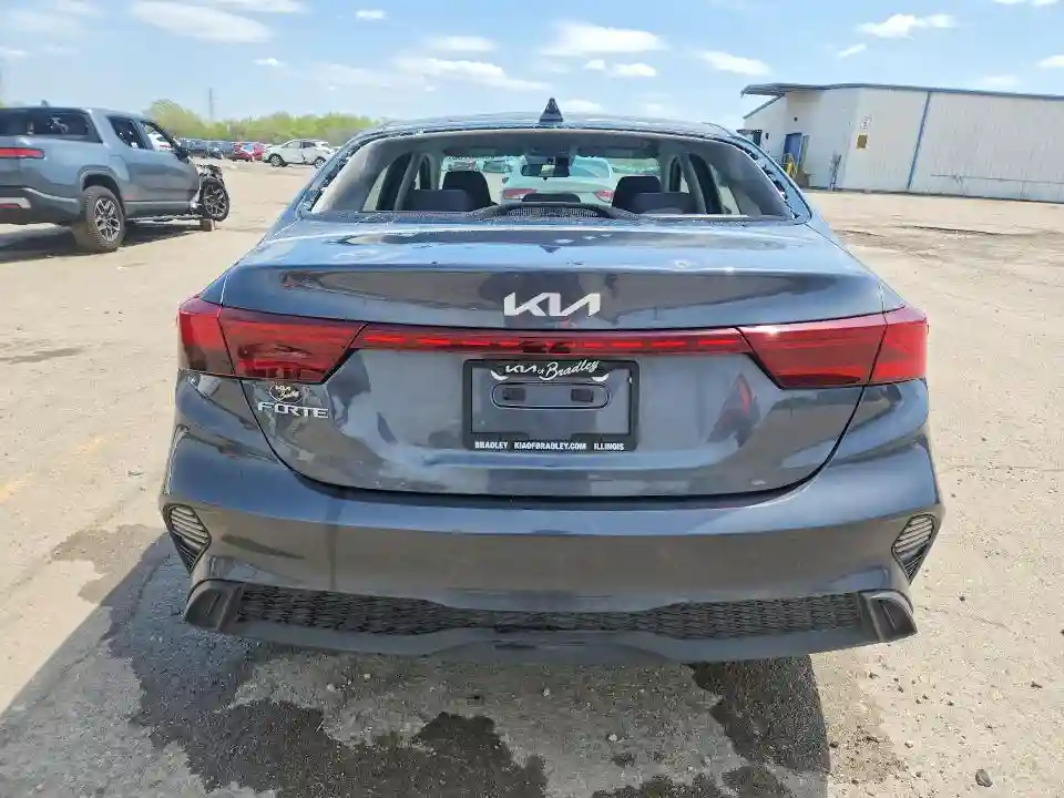 3KPF24AD2RE750629 2024 KIA FORTE-5