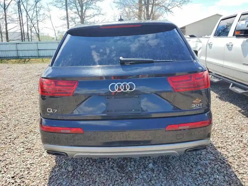 WA1AAAF79JD045955 2018 AUDI Q7-5