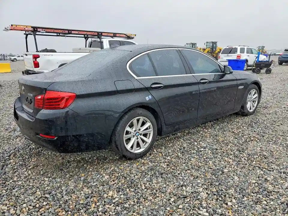 WBA5A7C52FD625792 2015 BMW 5 SERIES-2