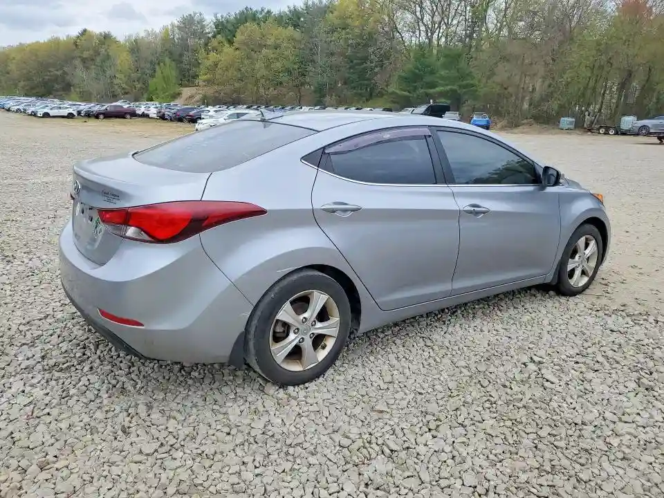 5NPDH4AE5GH714702 2016 HYUNDAI ELANTRA-2
