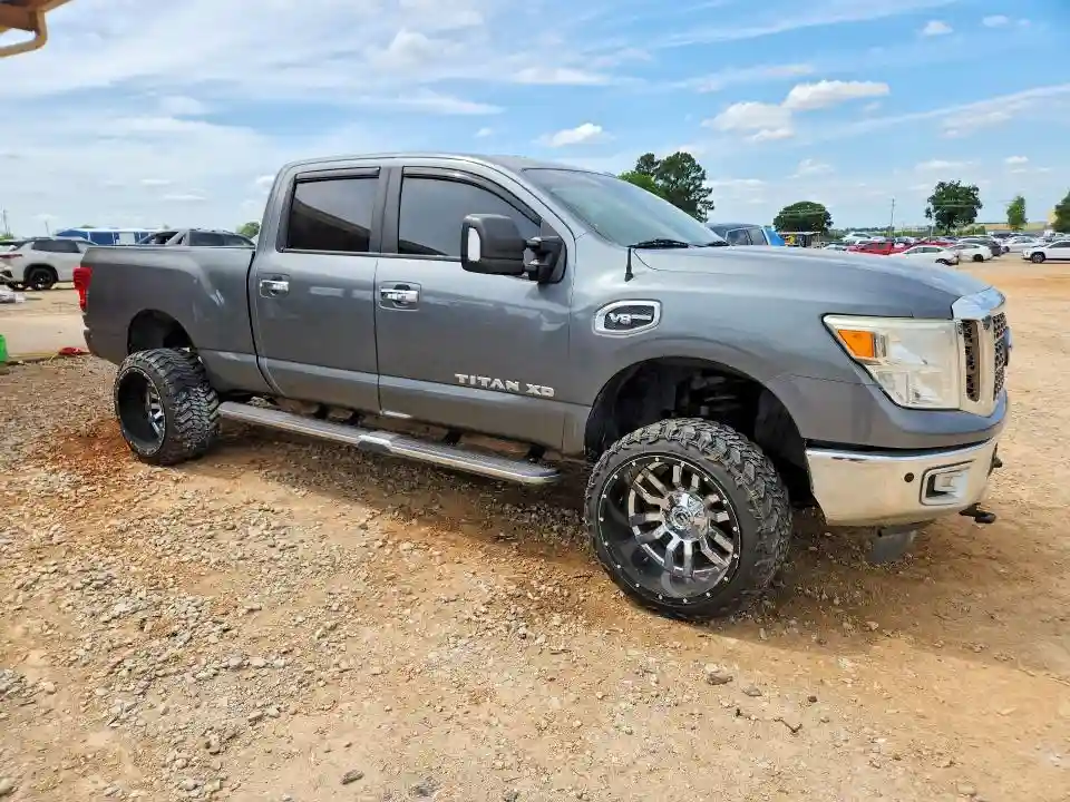 1N6AA1F46HN538795 2017 NISSAN TITAN-3