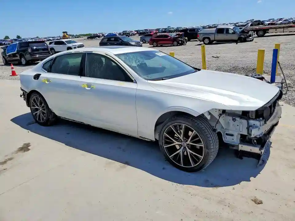 LVY982MK6JP019080 2018 VOLVO S90-3