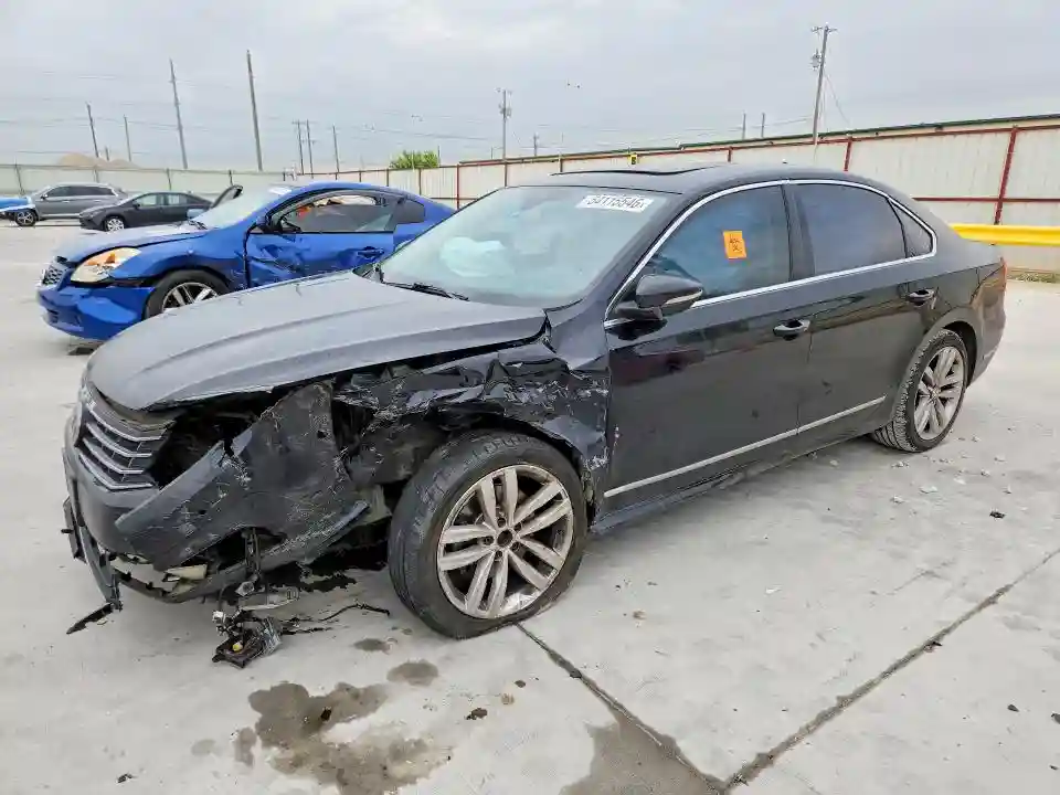 1VWCT7A34HC026551 2017 VOLKSWAGEN PASSAT-0