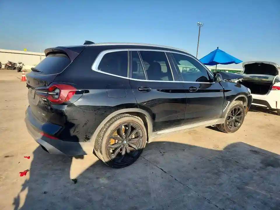 5UX43DP00N9M44647 2022 BMW X3-2