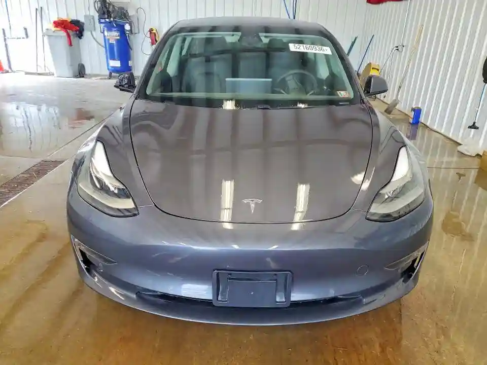 5YJ3E1EB5MF979696 2021 TESLA MODEL 3-4