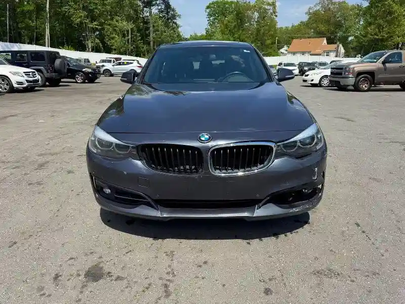 WBA8Z9C51JB220190 2018 BMW 3 SERIES-5