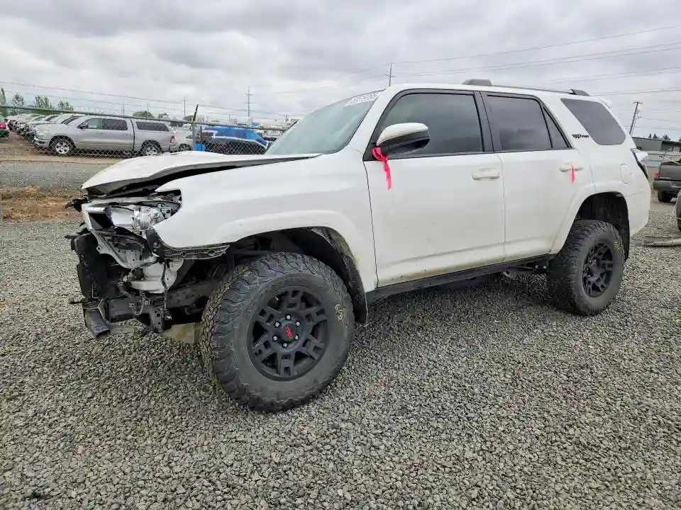 JTEBU5JR5J5584841 2018 TOYOTA 4RUNNER-0