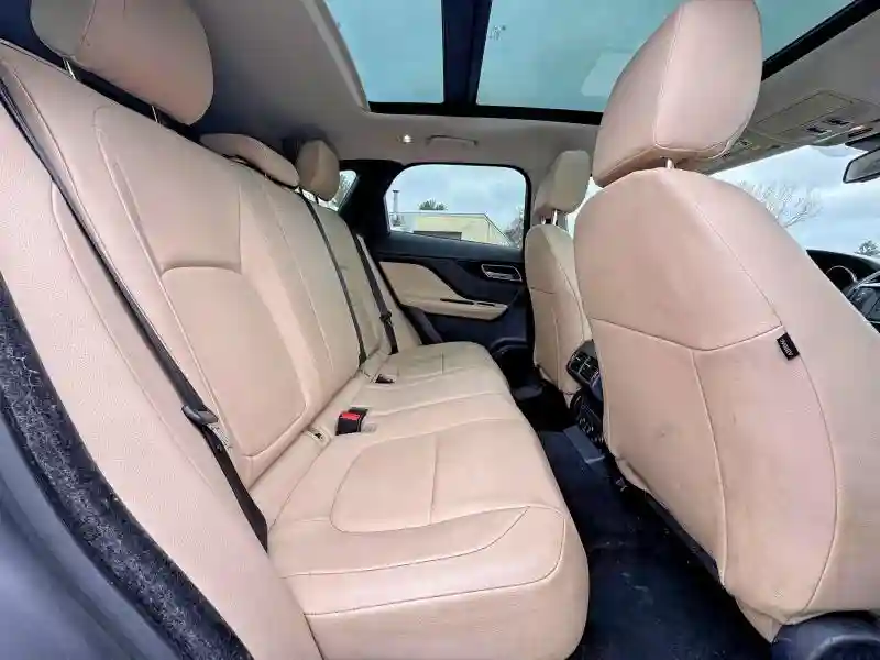 SADCJ2GX3JA235968 2018 JAGUAR F-PACE-5