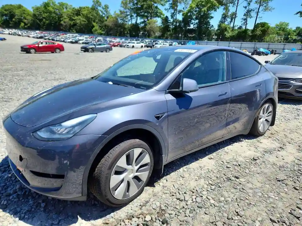 7SAYGDEE0PA142371 2023 TESLA MODEL Y-0