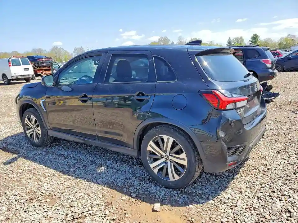JA4ARUAUXMU025838 2021 MITSUBISHI OUTLANDER-1