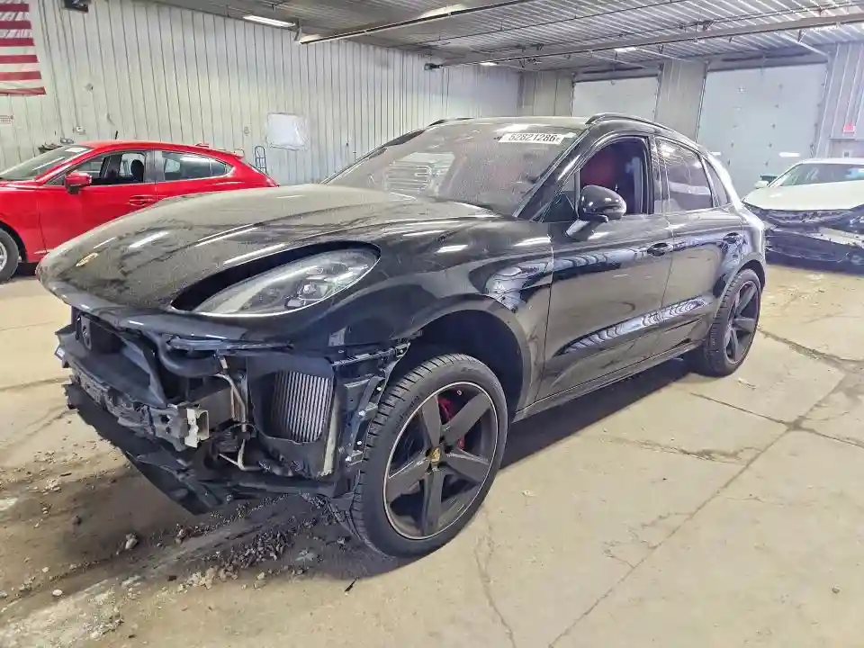 WP1AF2A55HLB60098 2017 PORSCHE MACAN-0