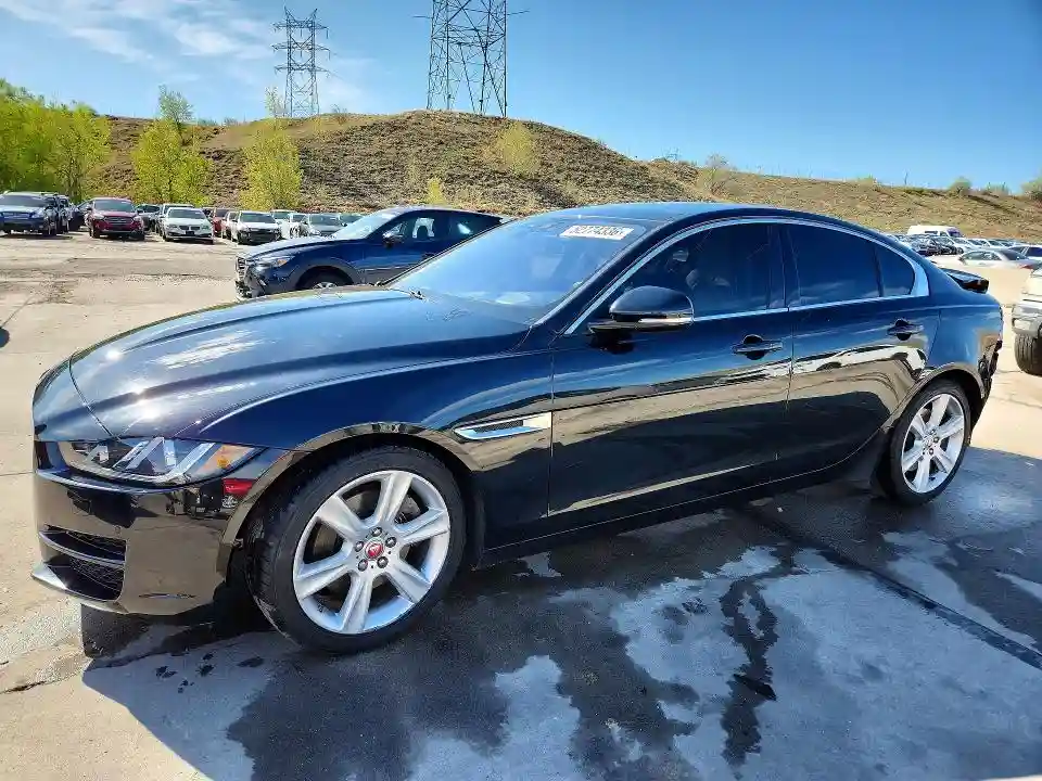 SAJAE4BG1HA968011 2017 JAGUAR XE-0