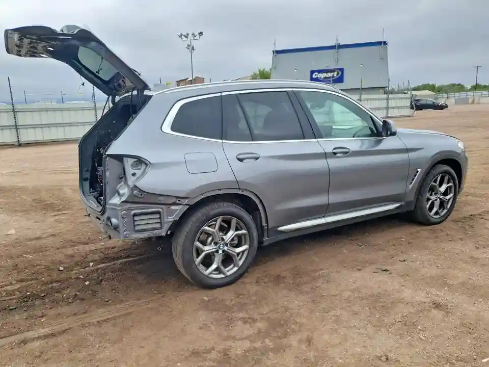 5UX53DP09R9V84688 2024 BMW X3-2