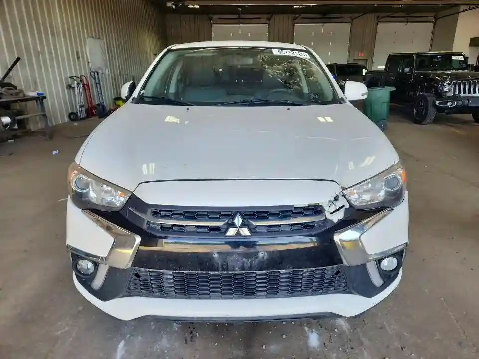 JA4AR3AW6JU025584 2018 MITSUBISHI OUTLANDER-4